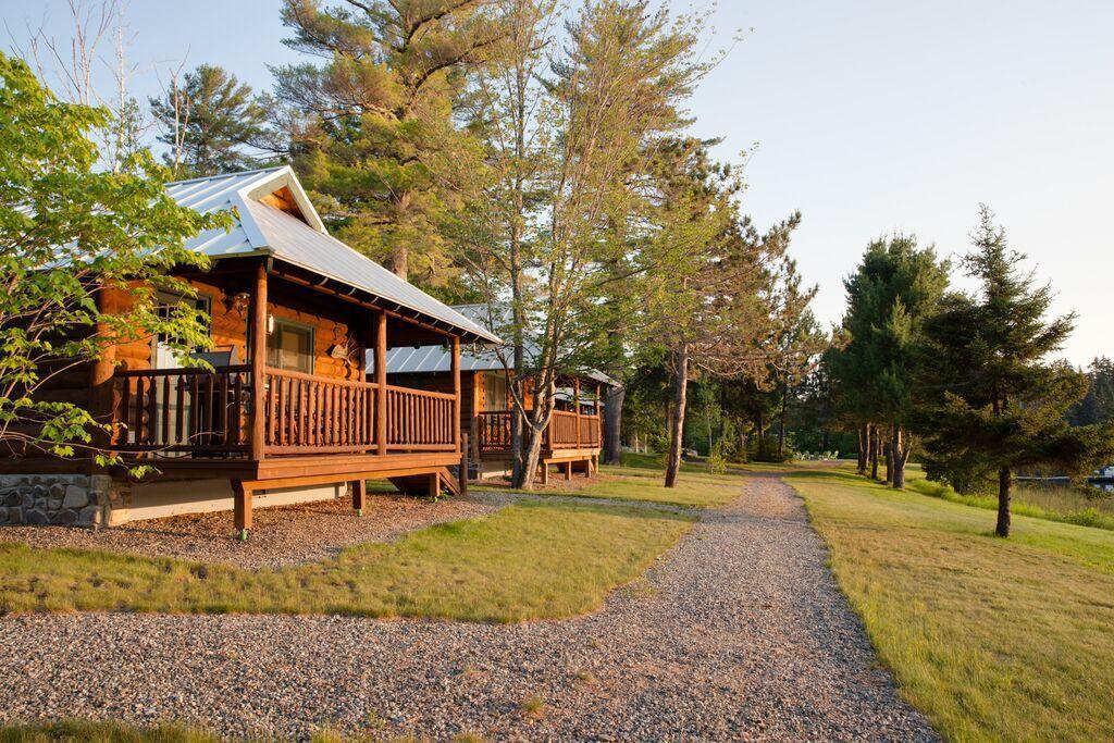 Lake Parlin Lodge & Cabins West Forks エクステリア 写真