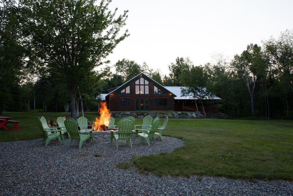Lake Parlin Lodge & Cabins West Forks エクステリア 写真